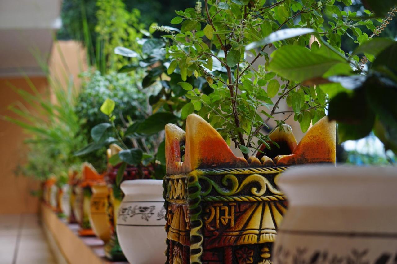 Abhayam Ashram 호텔 Rishīkesh 외부 사진